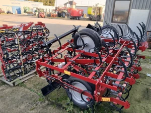 Agregat uprawowy VibroMaster SQ59