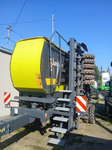 Siewnik Junkkari W600